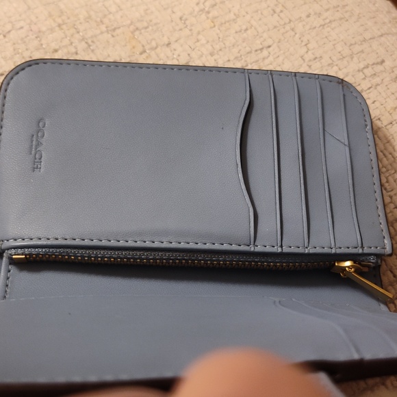 COACH TABBY WALLET BLUE GRAIN LEATHER GOLD TONE C 5 X 3 GUC - Picture 9 of 11